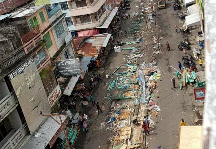 Pemkot Jambi Bongkar Paksa Ratusan Lapak di Gang Siku