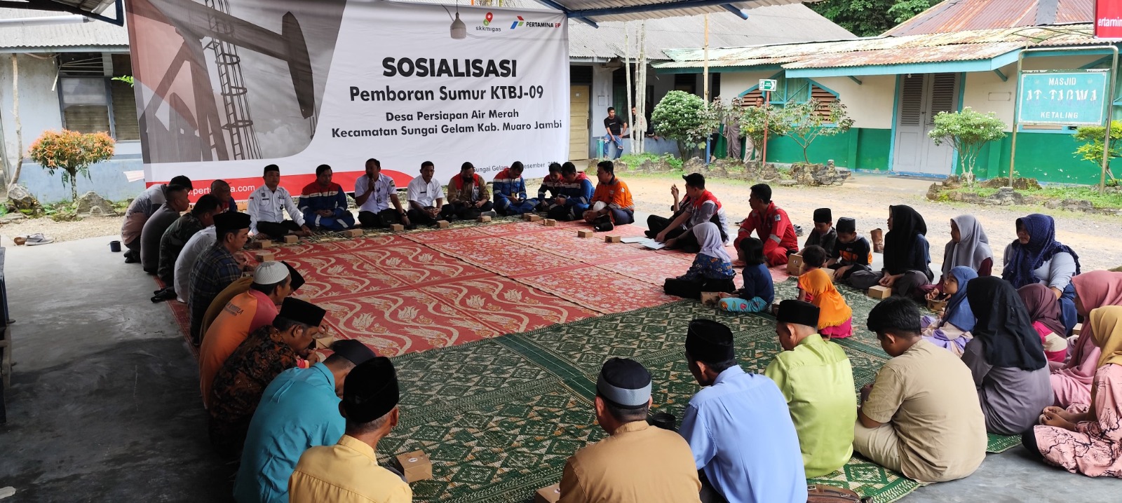 Bersiap Lakukan Pemboran Sumur KTBJ-09, Pertamina EP Jambi Field Gelar Sosialisasi dan Syukuran