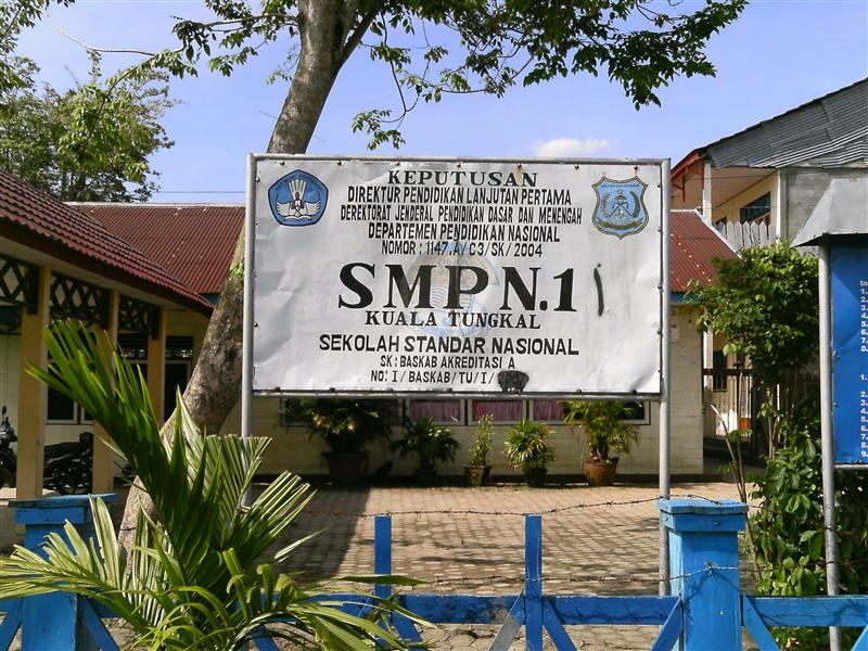 Enggan Di mutasi, Kepsek SMP 1 Tak hiraukan SK Bupati.