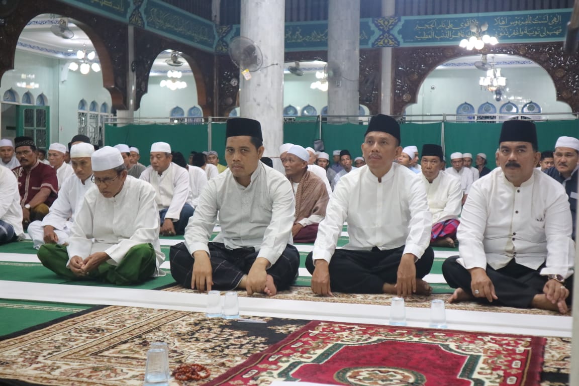 Safari Ramadhan di Masjid Agung Kuala Tungkal Berjalan Hikmat