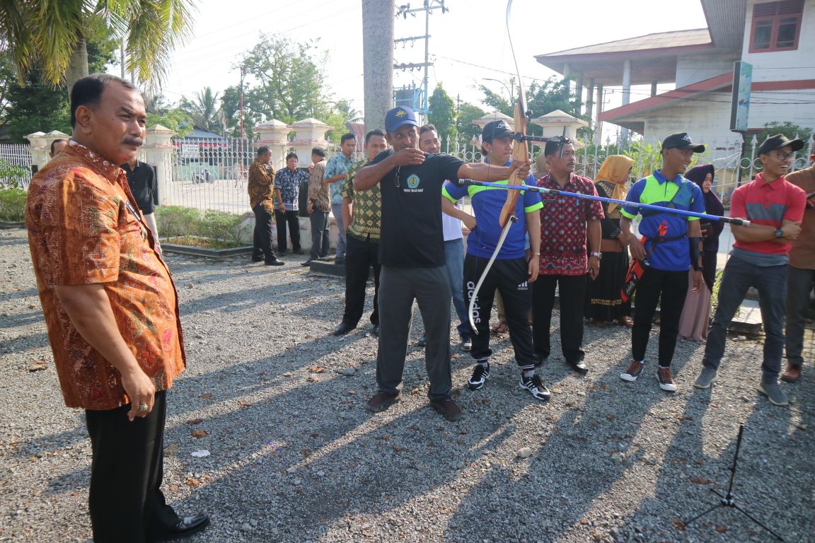 Wakil Bupati Lepas Atlet Panahan ke Yogyakarta