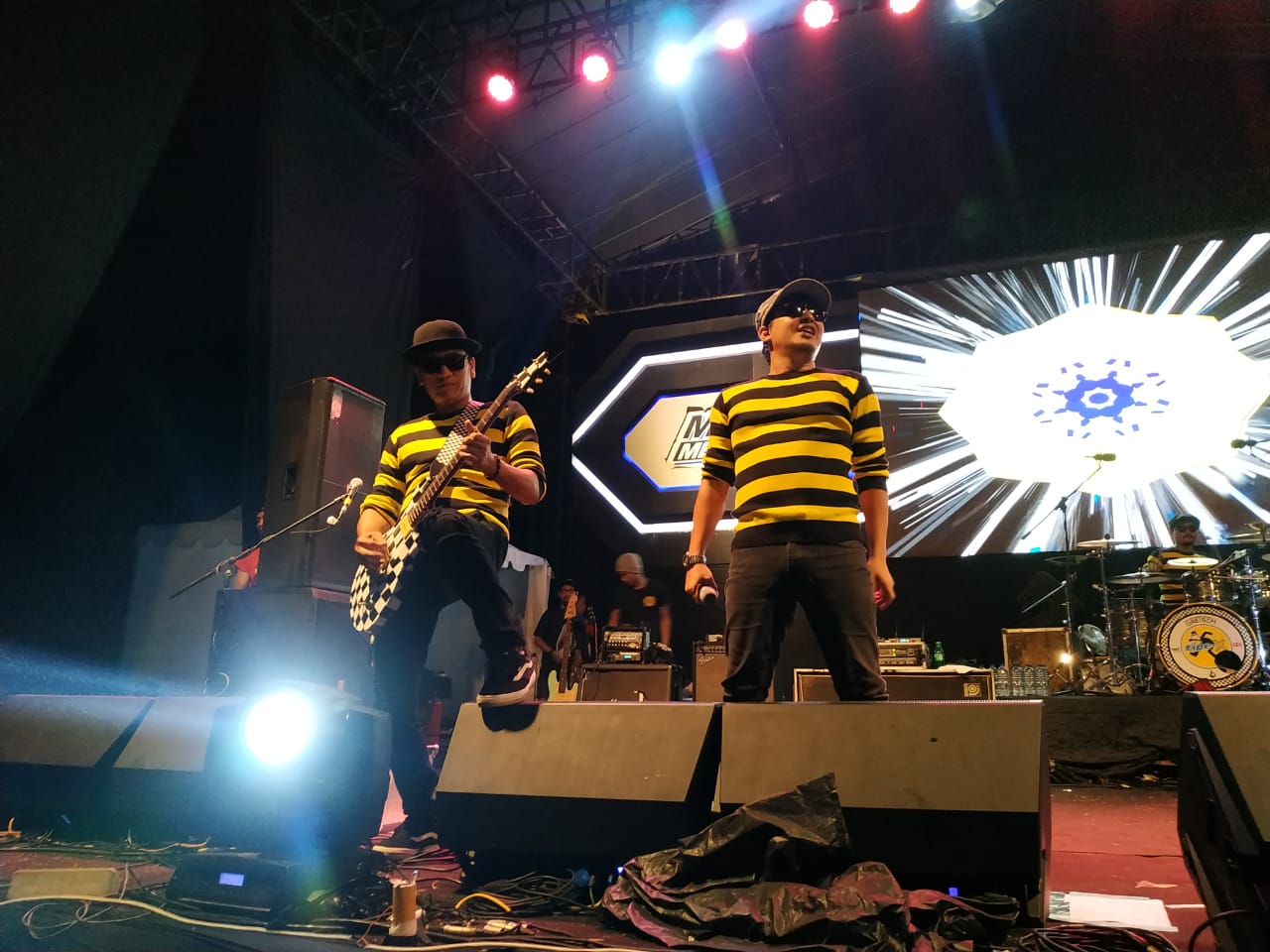 Pecah...Konser Band Tipe-X Di Kuala Tungkal