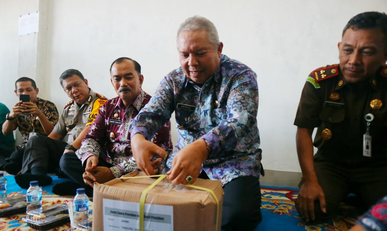 1.876 Box Susu Dibuka, Bupati Safrial Himbau Masyarakat Ikut Andil Ciptakan Pemilu 2019 Tertib dan Aman