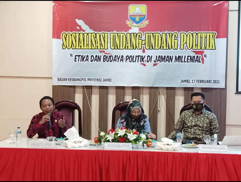 Anggota DPRD Provinsi Jambi Sosialisasikan  Tentang Etika Dan Budaya Politik di Zaman Milenial
