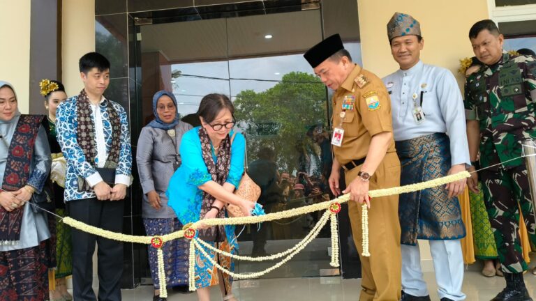 Al Haris Gubernur Jambi Resmikan Gedung Radioterapi RSUD Raden Mattaher