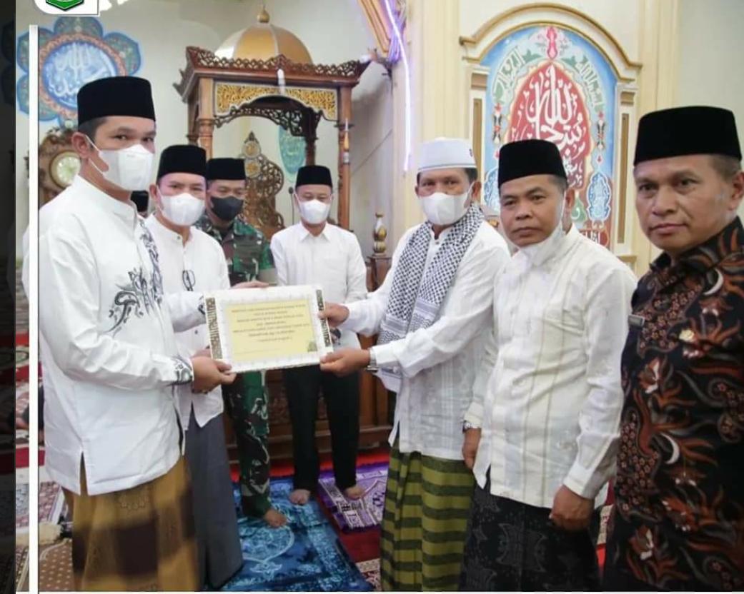 Safari Ramadhan, Wako Ahmadi & Wawako Antos Jum'atan di Masjid Baitunnur 