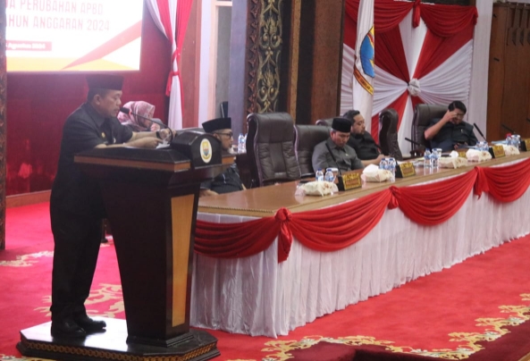 Gubernur Al Haris Sampaikan Nota Pengantar Ranperda APBDP 2024