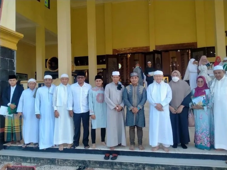 Program Subling Bupati Sarolangun Dipuji Ustadz Reza Muhammad