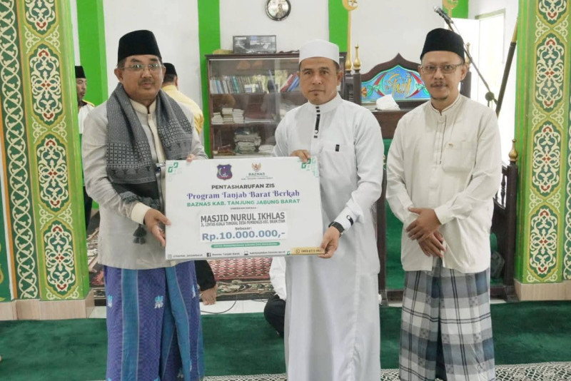 Safari Jumat di Pembengis, Bupati Anwar Sadat Bawa Kabar Baik Terkait Pembangunan 